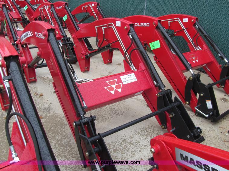 image for item L1793 Massey-Ferguson DL280 loader