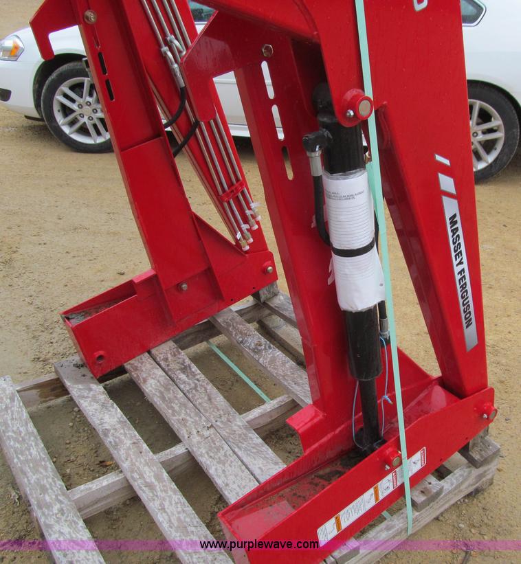 image for item L1794 Massey-Ferguson L210 loader