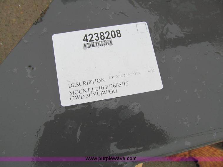 image for item L1795 Massey-Ferguson L210 loader