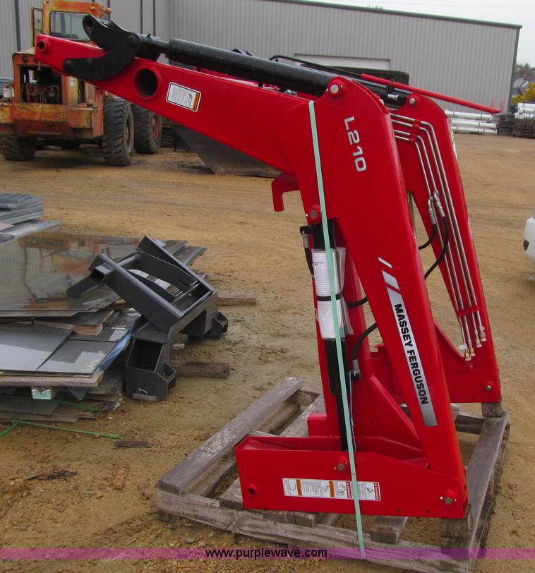 image for item L1797 Massey-Ferguson L210 loader