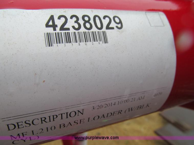 image for item L1798 Massey-Ferguson L210 loader