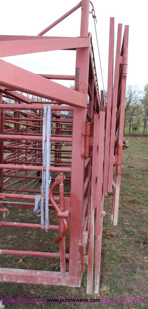 image for item L2436 Portable wheel corral