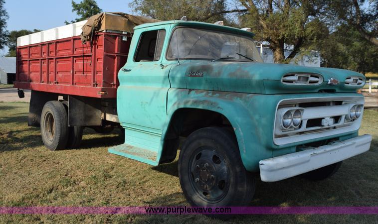 image for item L5843 1961 Chevrolet S60 grain truck