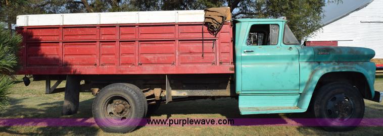 image for item L5843 1961 Chevrolet S60 grain truck