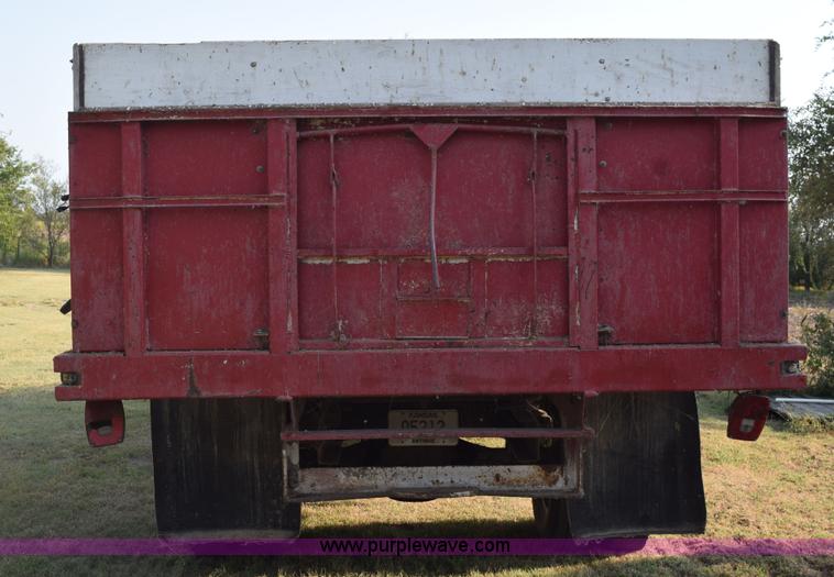 image for item L5843 1961 Chevrolet S60 grain truck