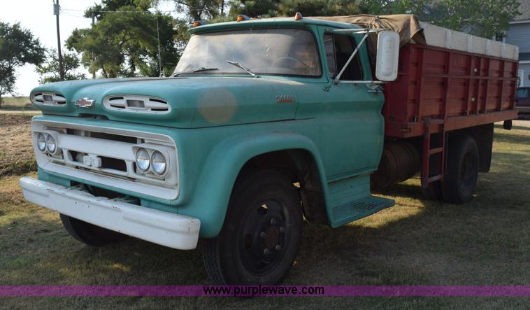 image for item L5843 1961 Chevrolet S60 grain truck