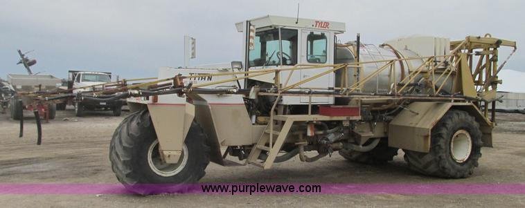 image for item R9459 1995 Tyler 3275 self-propelled sprayer
