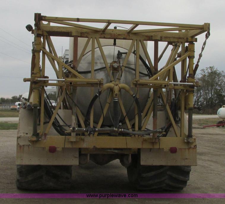 image for item R9459 1995 Tyler 3275 self-propelled sprayer