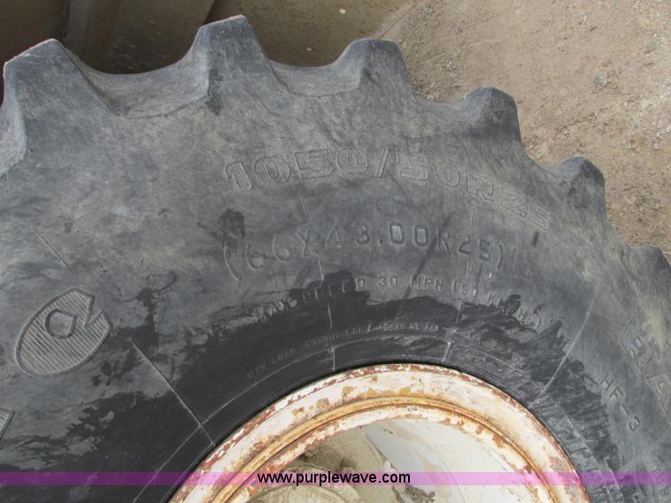 image for item R9459 1995 Tyler 3275 self-propelled sprayer