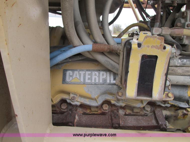 image for item R9459 1995 Tyler 3275 self-propelled sprayer