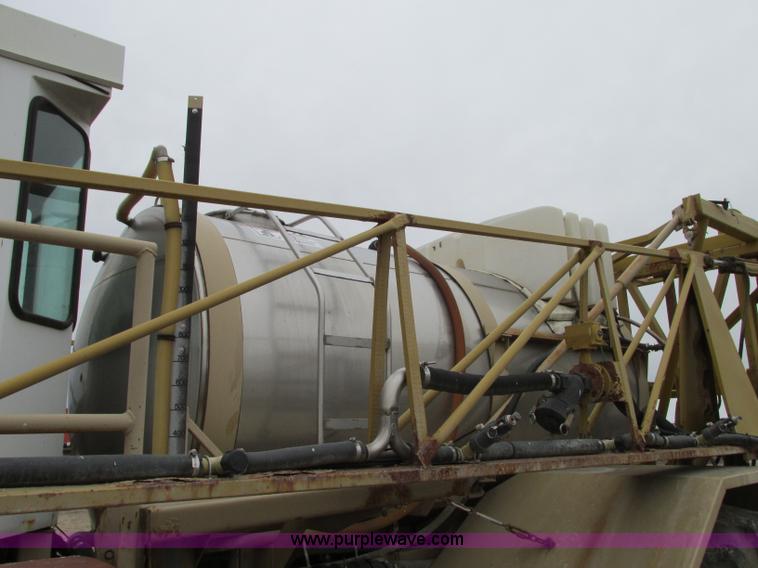 image for item R9459 1995 Tyler 3275 self-propelled sprayer