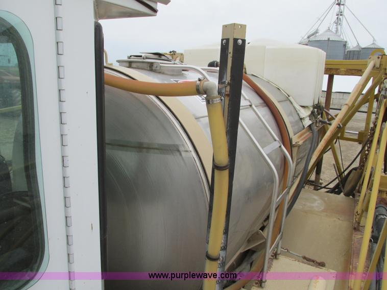 image for item R9459 1995 Tyler 3275 self-propelled sprayer