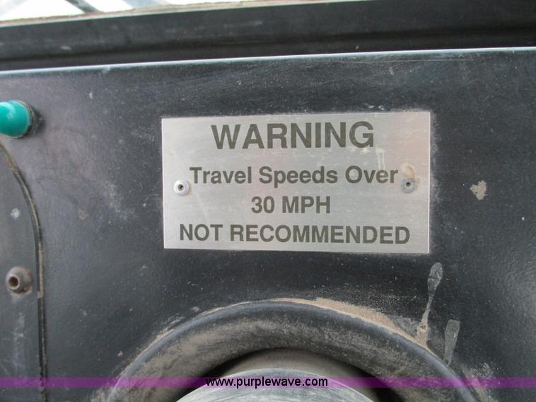 image for item R9459 1995 Tyler 3275 self-propelled sprayer