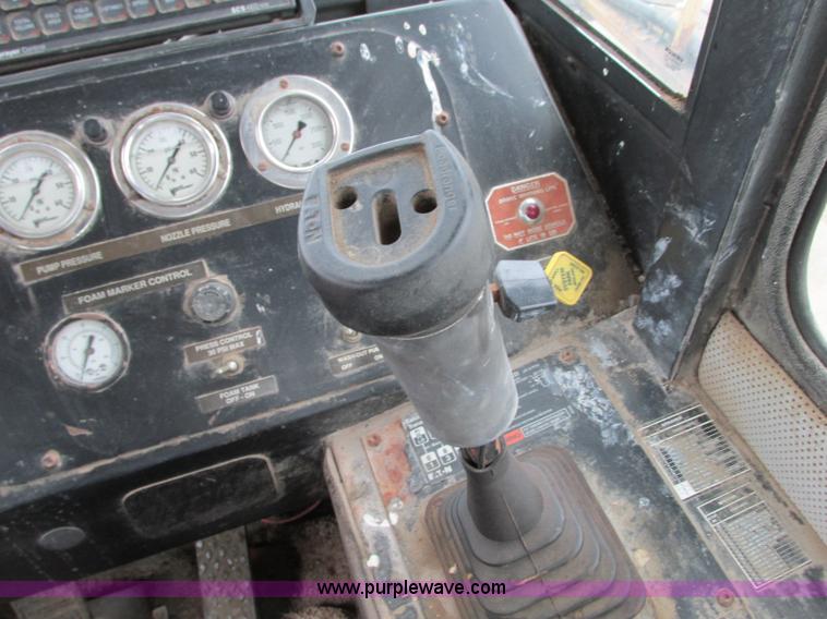 image for item R9459 1995 Tyler 3275 self-propelled sprayer