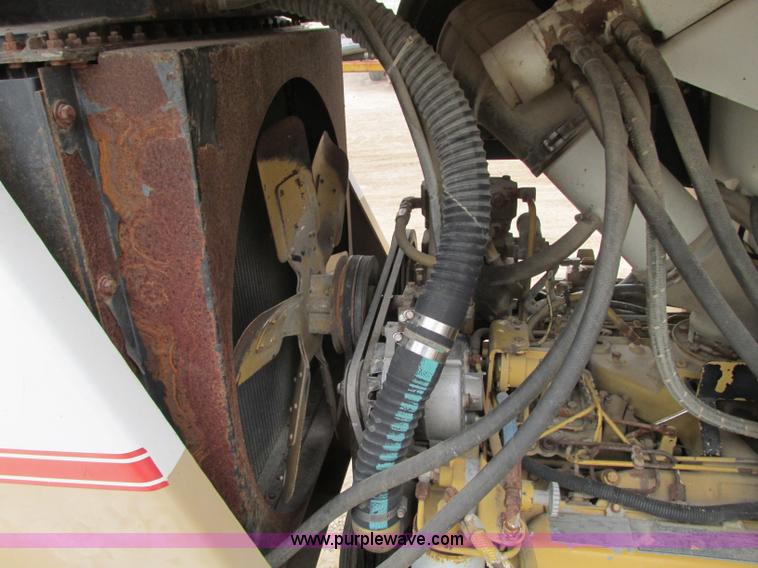 image for item R9459 1995 Tyler 3275 self-propelled sprayer