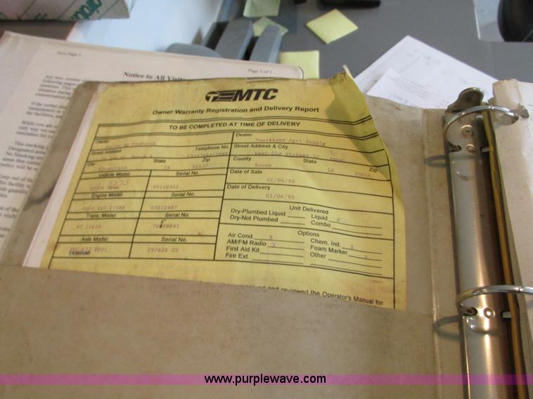 image for item R9459 1995 Tyler 3275 self-propelled sprayer