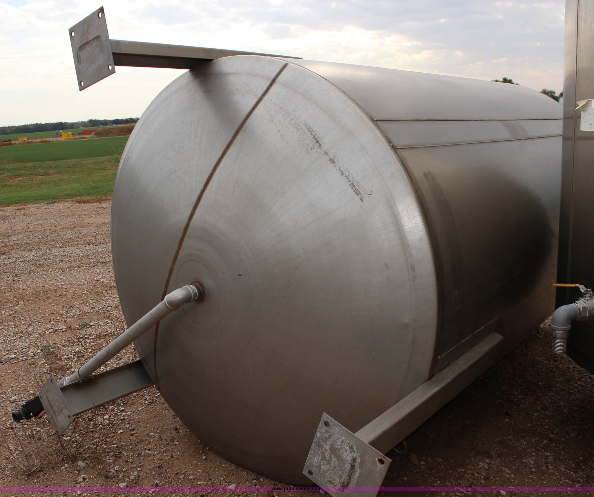1,200 gallon stainless steel tank in Conway Springs, KS Item BC9170