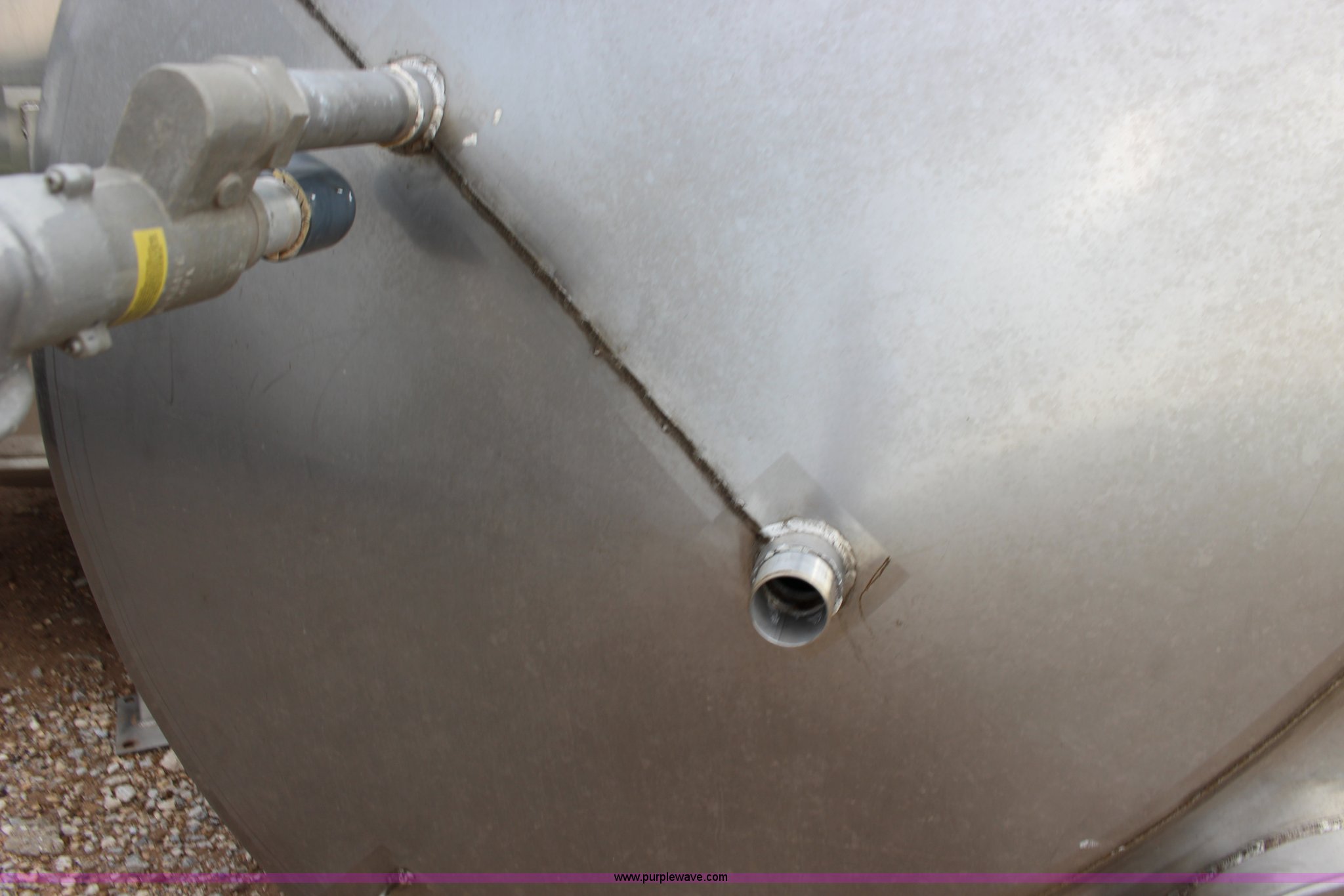 1,200 gallon stainless steel tank in Conway Springs, KS Item BC9170