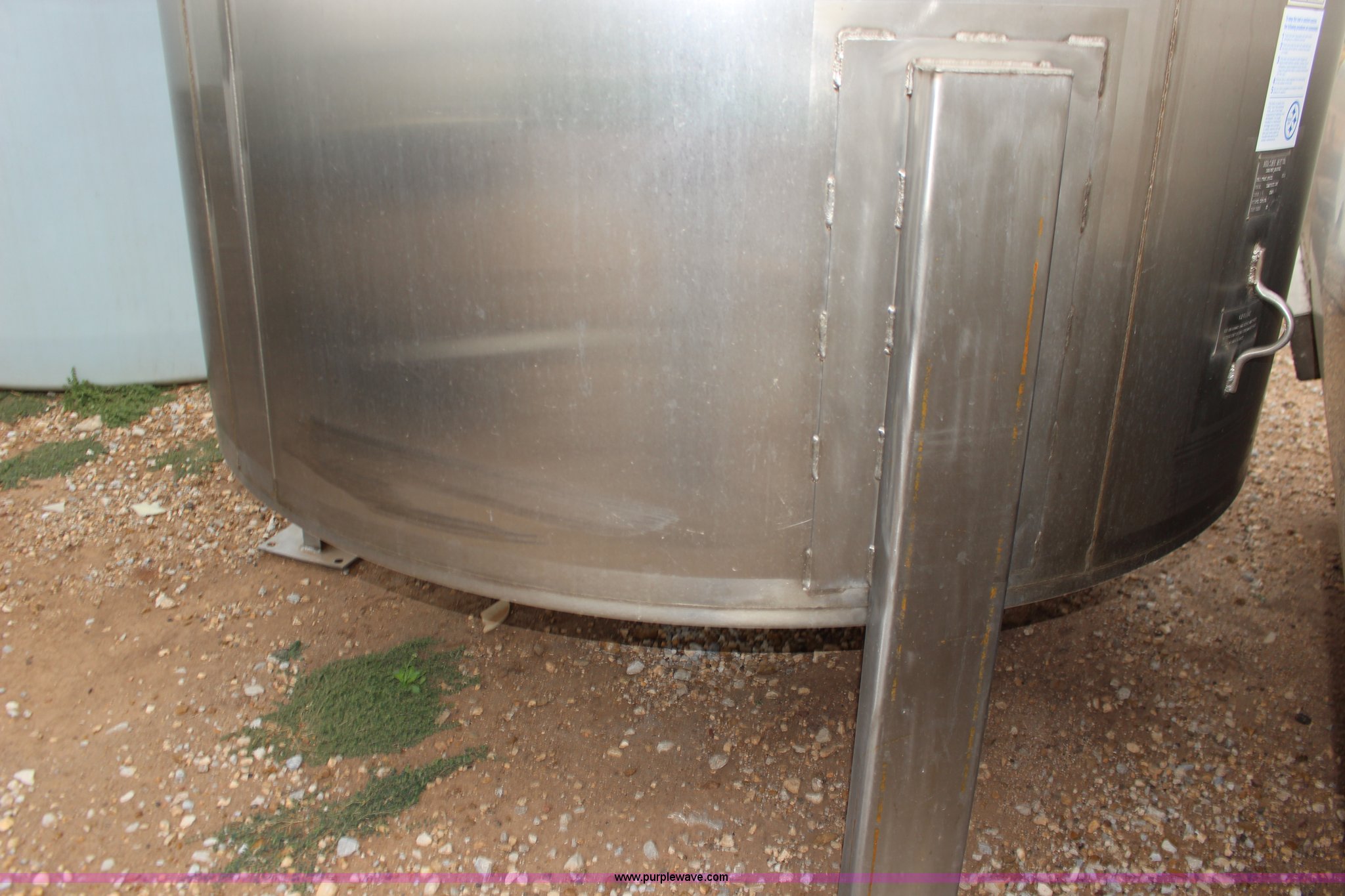 1,200 gallon stainless steel tank in Conway Springs, KS Item BC9171