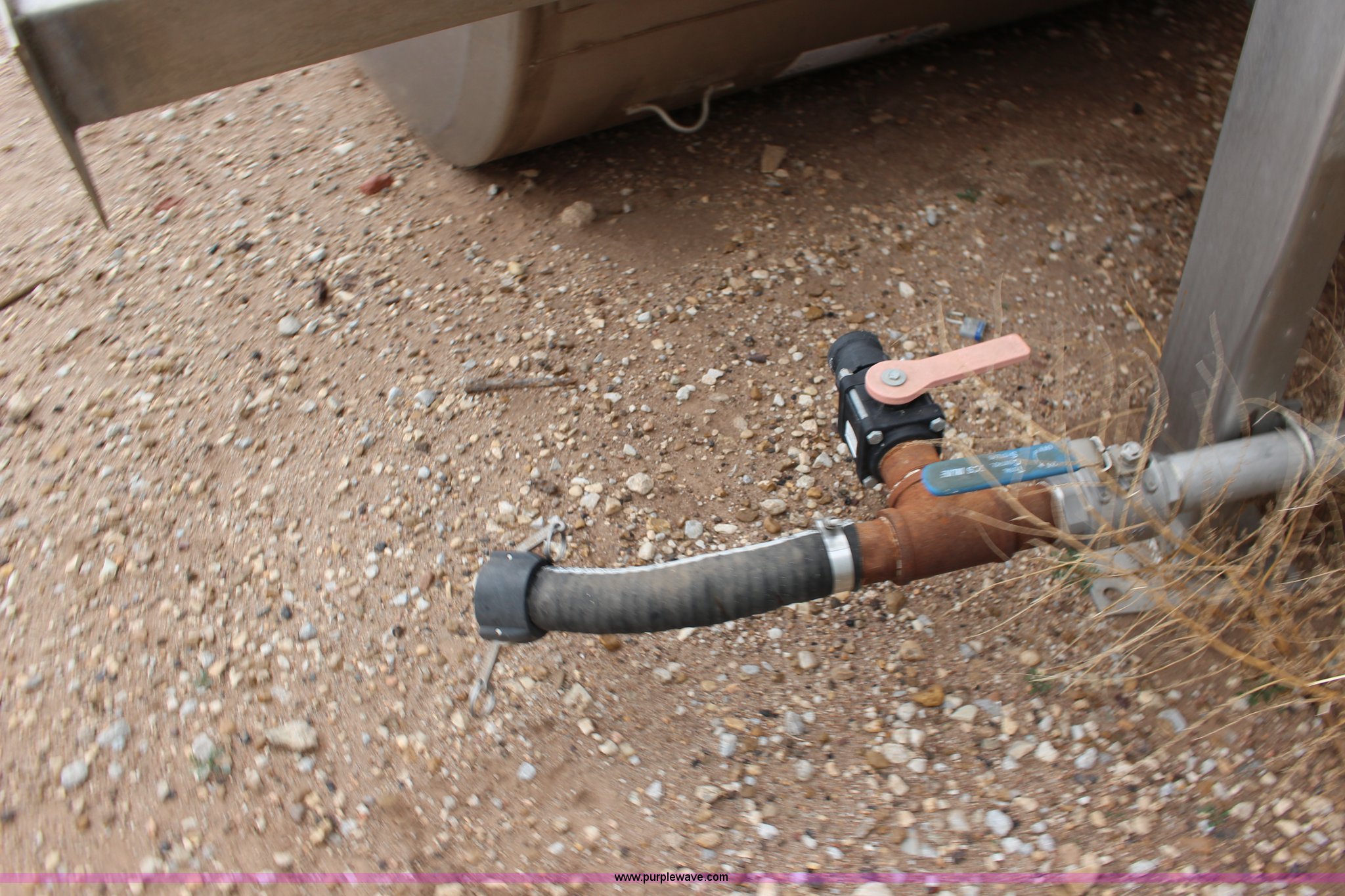 1,200 gallon stainless steel tank in Conway Springs, KS Item BC9171