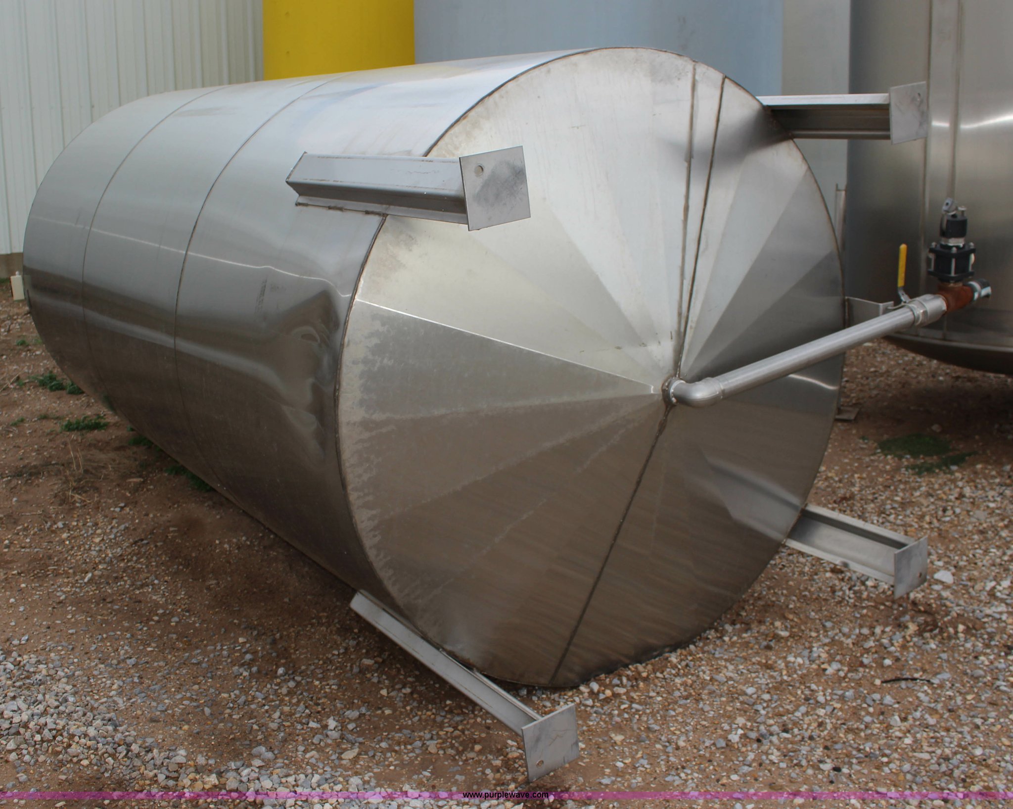 1,200 gallon stainless steel tank in Conway Springs, KS Item BC9172