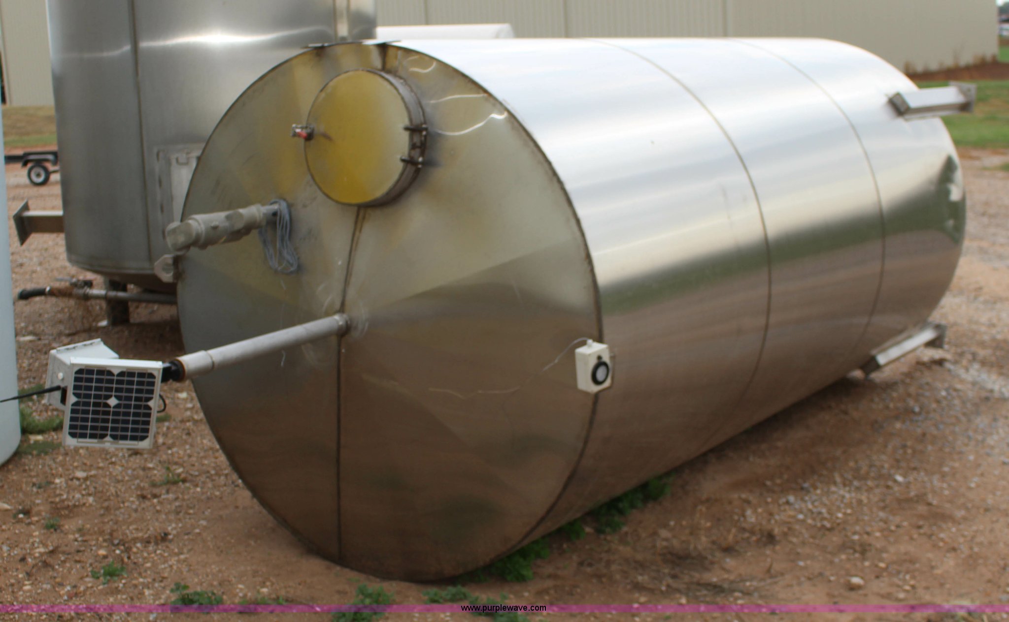 1,200 gallon stainless steel tank in Conway Springs, KS Item BC9172