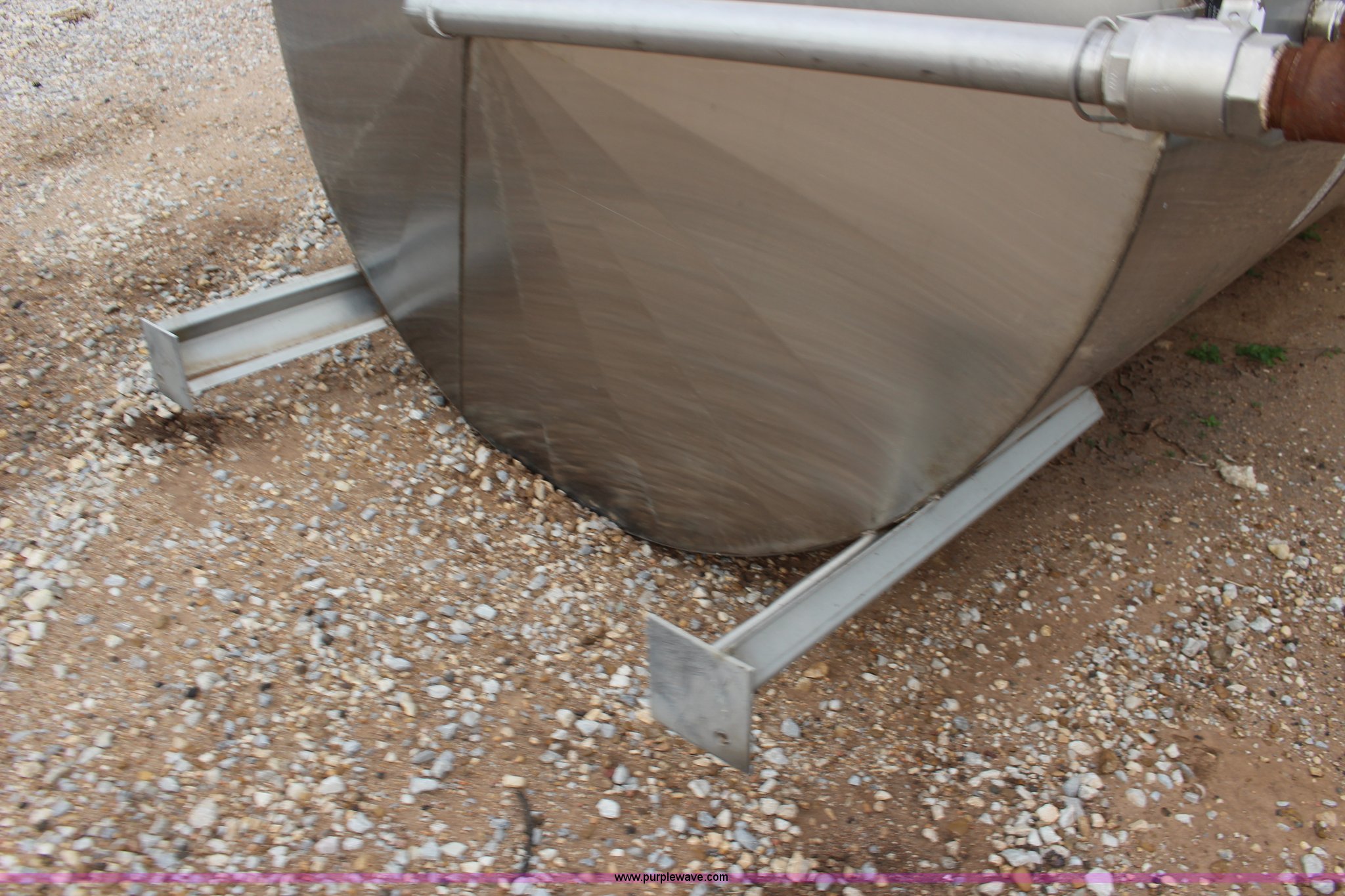 1,200 gallon stainless steel tank in Conway Springs, KS Item BC9172