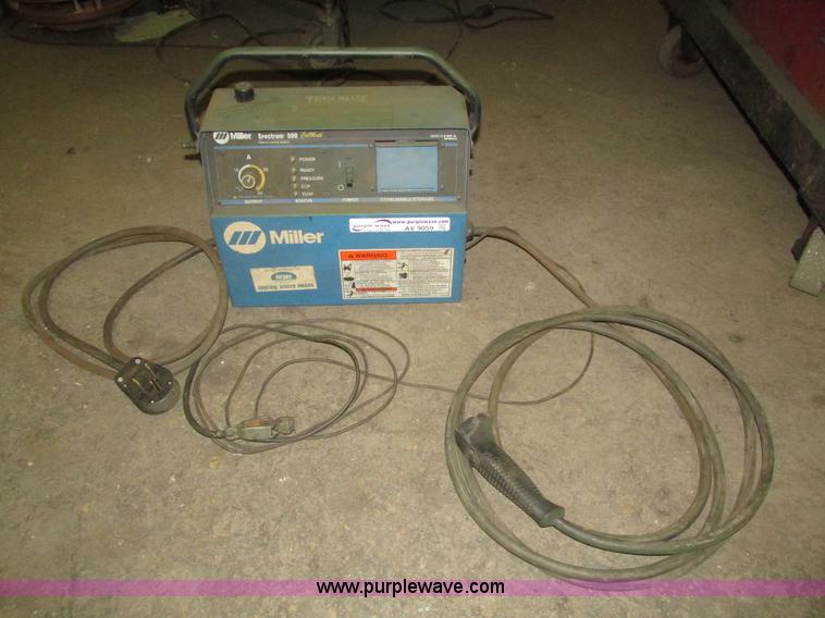 image for item AV9059 Miller Spectrum 300 plasma cutter