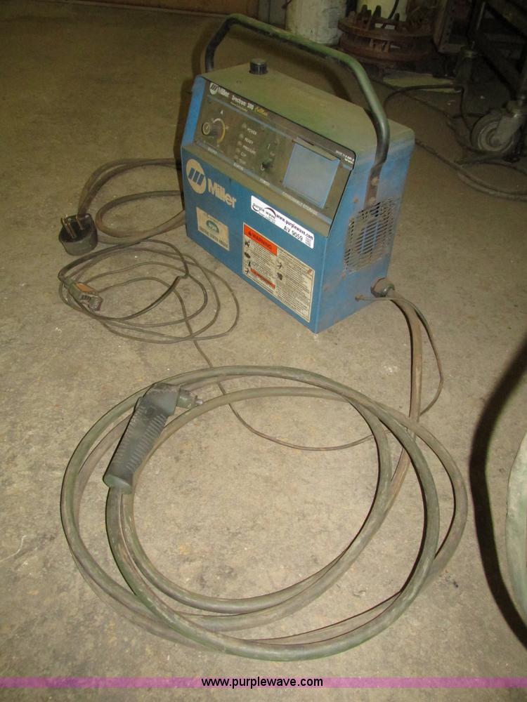 image for item AV9059 Miller Spectrum 300 plasma cutter