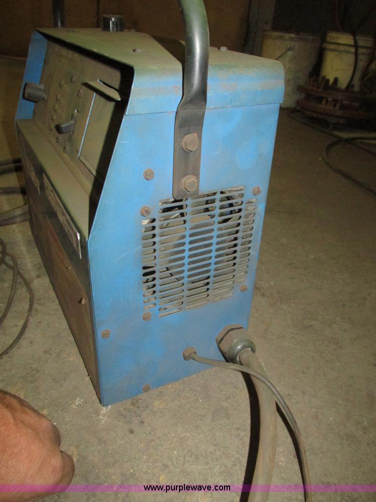 image for item AV9059 Miller Spectrum 300 plasma cutter