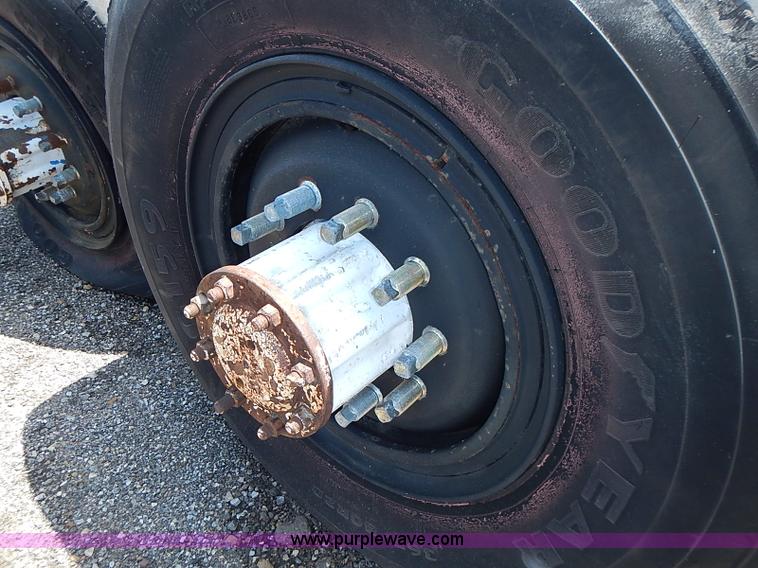 image for item AZ9928 Assorted rear end heavy truck axles