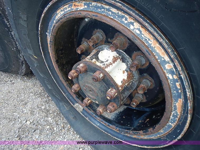 image for item AZ9928 Assorted rear end heavy truck axles