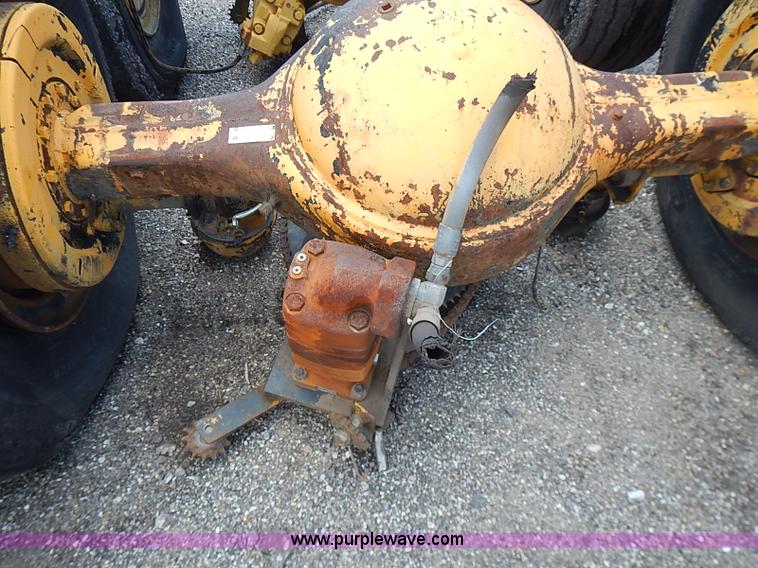 image for item AZ9928 Assorted rear end heavy truck axles