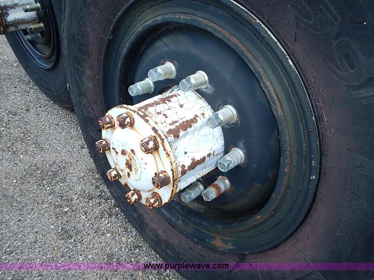 image for item AZ9928 Assorted rear end heavy truck axles