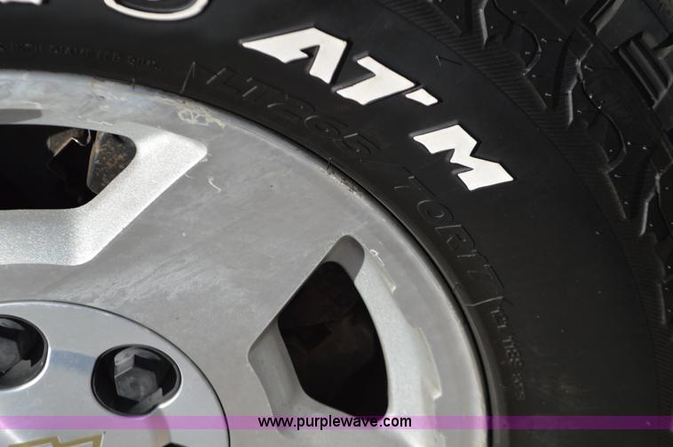 image for item BR9840 2006 Chevrolet Silverado 1500 pickup truck