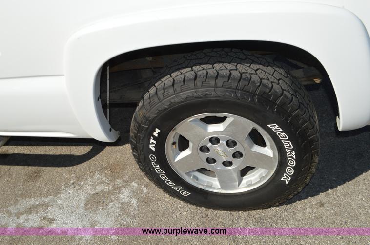 image for item BR9840 2006 Chevrolet Silverado 1500 pickup truck