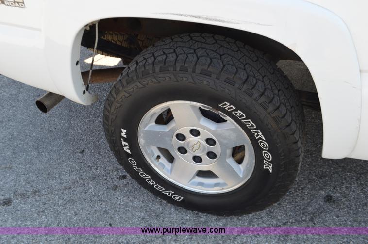 image for item BR9840 2006 Chevrolet Silverado 1500 pickup truck