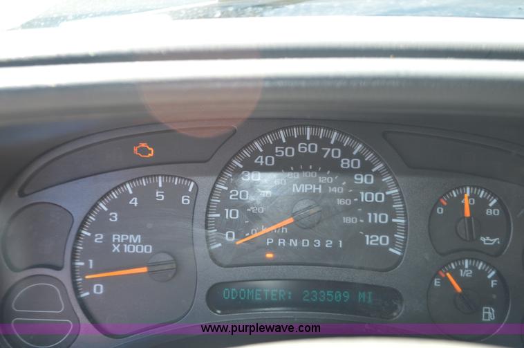 image for item BR9840 2006 Chevrolet Silverado 1500 pickup truck