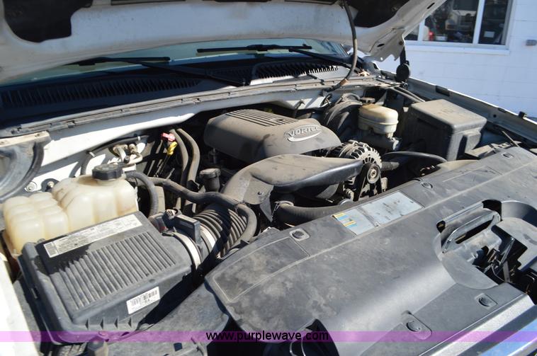 image for item BR9840 2006 Chevrolet Silverado 1500 pickup truck