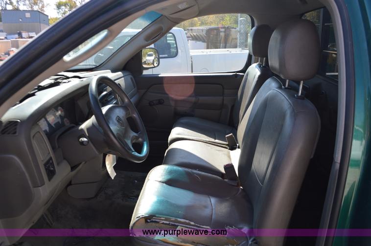 image for item BR9843 2003 Dodge Ram 2500 pickup truck