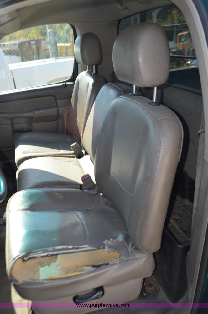 image for item BR9843 2003 Dodge Ram 2500 pickup truck