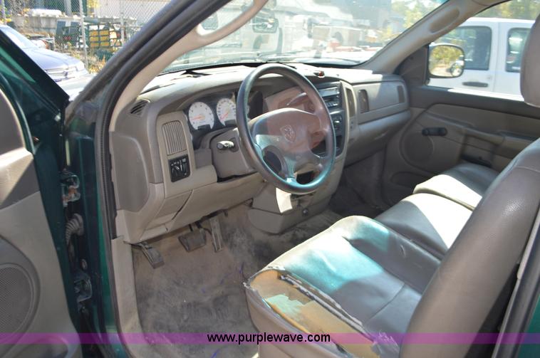 image for item BR9843 2003 Dodge Ram 2500 pickup truck