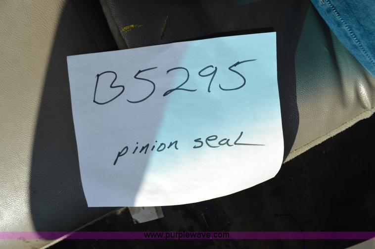 image for item BR9843 2003 Dodge Ram 2500 pickup truck