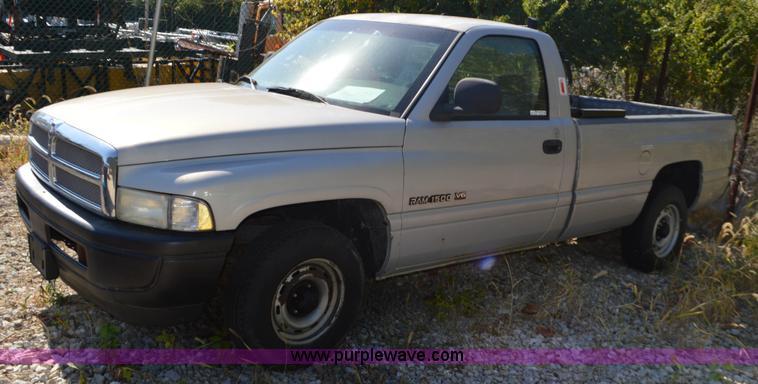 image for item BR9845 1999 Dodge Ram 1500 pickup truck