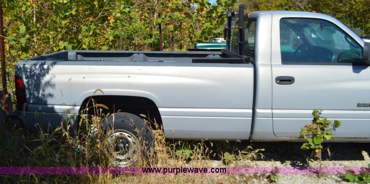 image for item BR9845 1999 Dodge Ram 1500 pickup truck