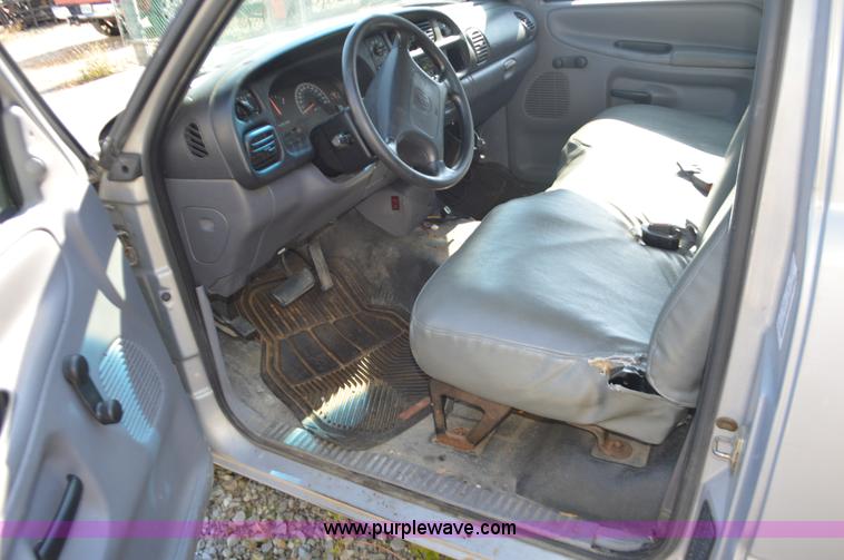 image for item BR9845 1999 Dodge Ram 1500 pickup truck