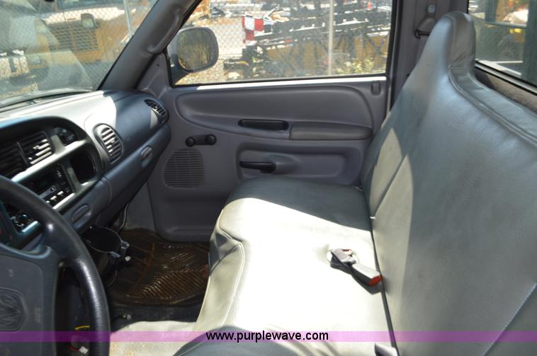 image for item BR9845 1999 Dodge Ram 1500 pickup truck