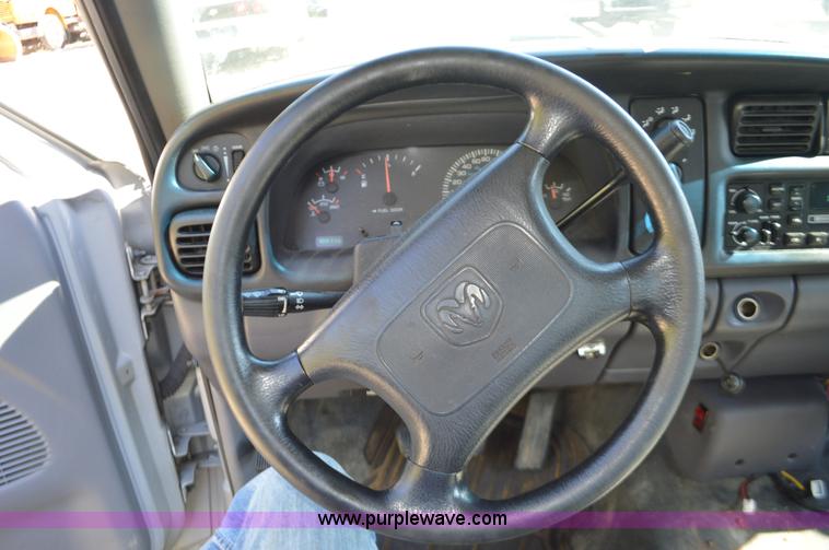 image for item BR9845 1999 Dodge Ram 1500 pickup truck