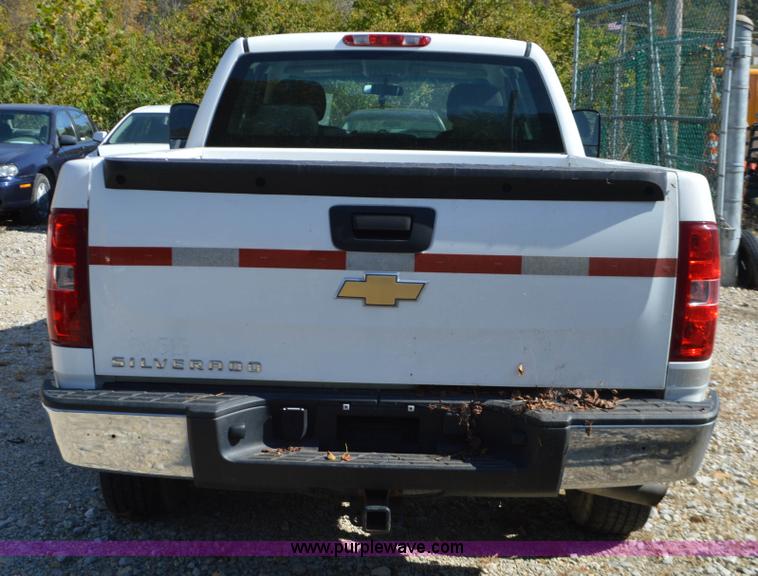 image for item BR9846 2008 Chevrolet Silverado 1500 Ext. Cab pickup truck