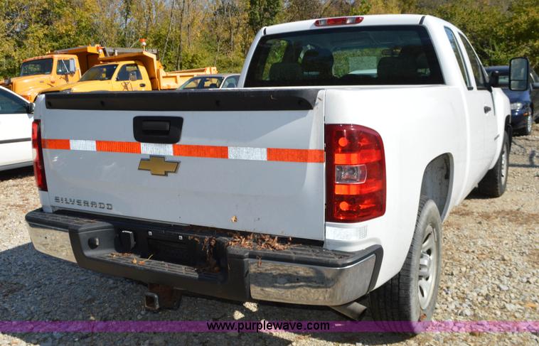image for item BR9846 2008 Chevrolet Silverado 1500 Ext. Cab pickup truck
